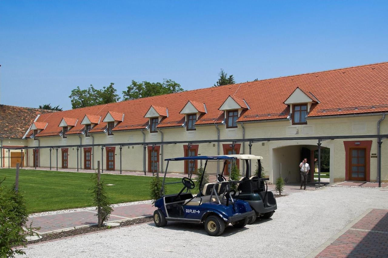 Mokrice Castle Estate Otel Obrezje Dış mekan fotoğraf