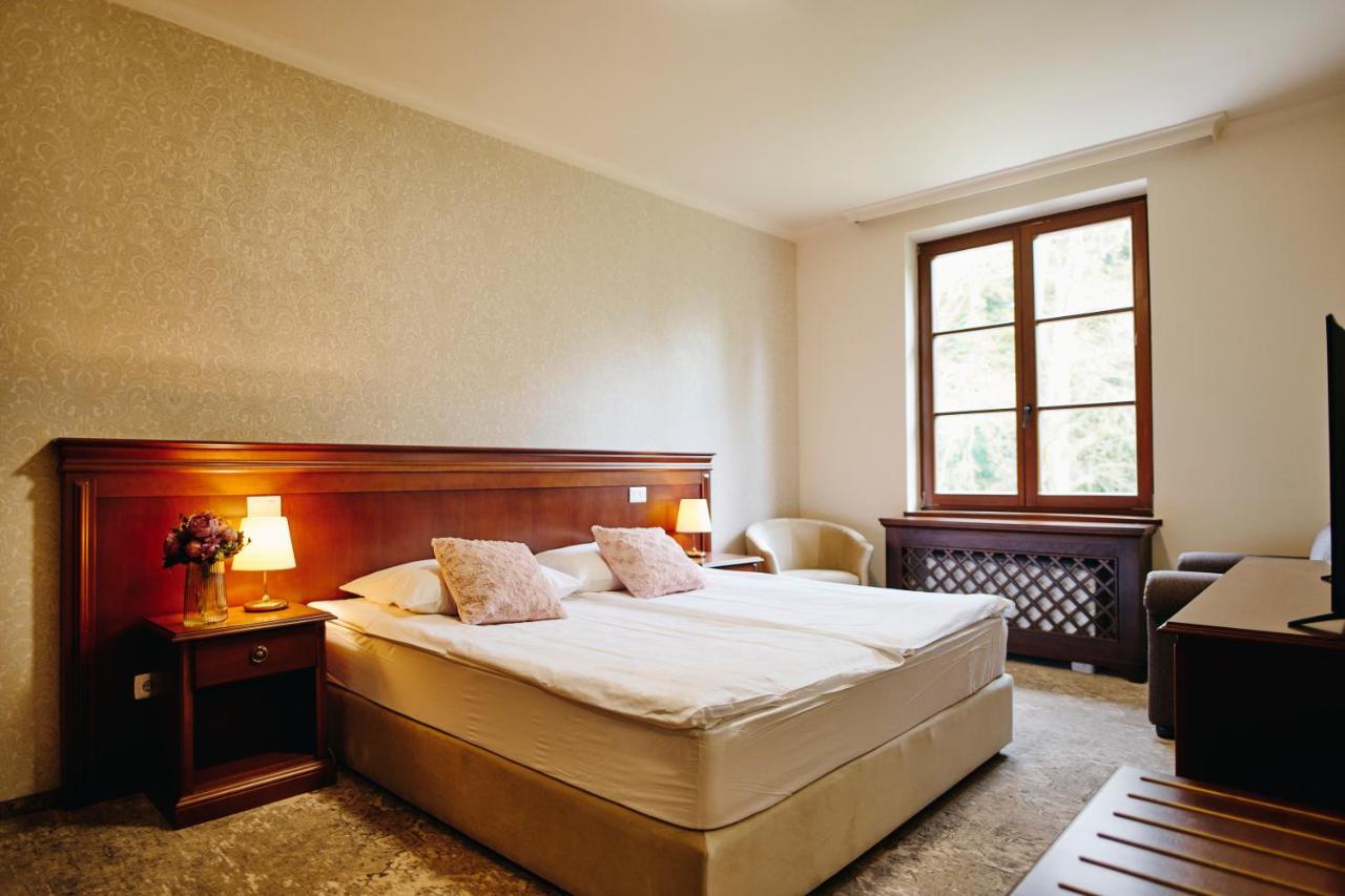 Mokrice Castle Estate Otel Obrezje Dış mekan fotoğraf