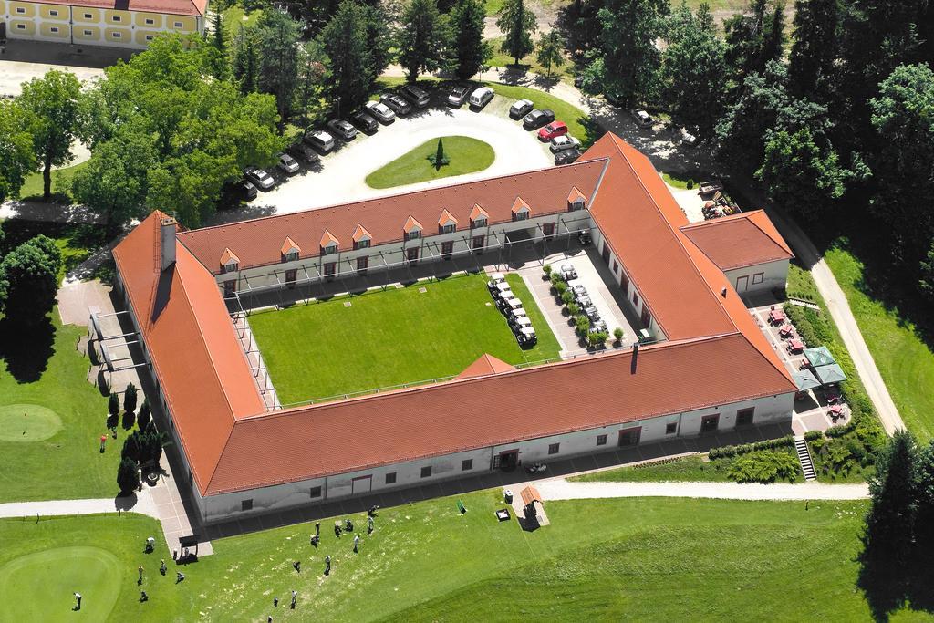 Mokrice Castle Estate Otel Obrezje Dış mekan fotoğraf